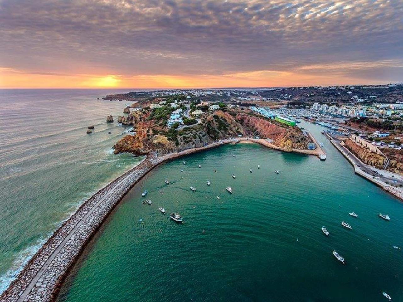 Vista Das Ondas Olhos De Agua Apartment المظهر الخارجي الصورة