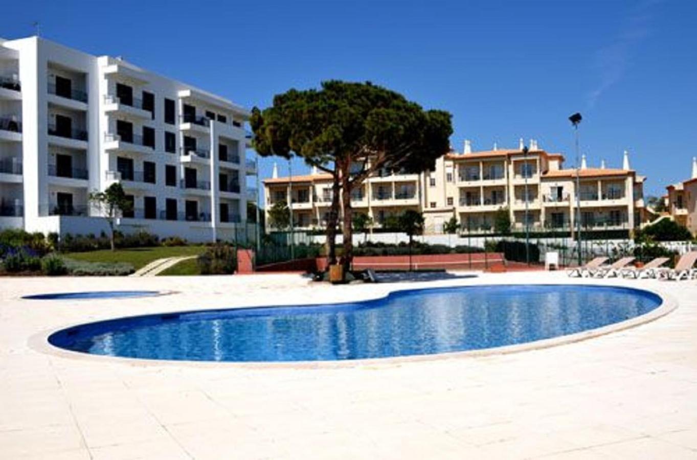 Vista Das Ondas Olhos De Agua Apartment المظهر الخارجي الصورة
